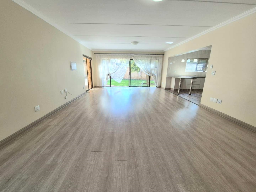 4 Bedroom Property for Sale in Heuwelsig Free State